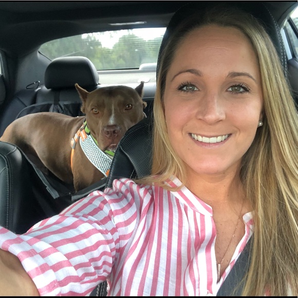 Meet your Posher, Kim - Picture 1 of 4